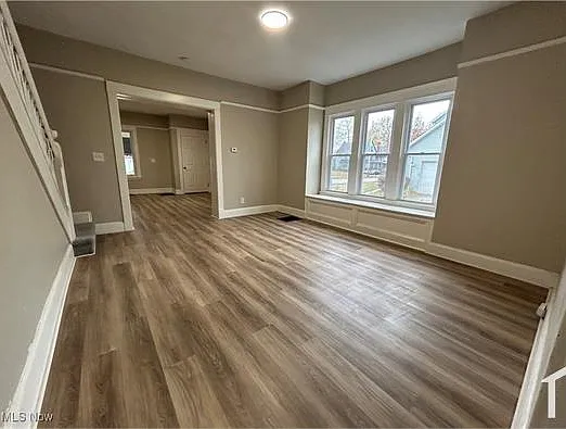 7417 Linwood Ave #LEFT — Photo 8