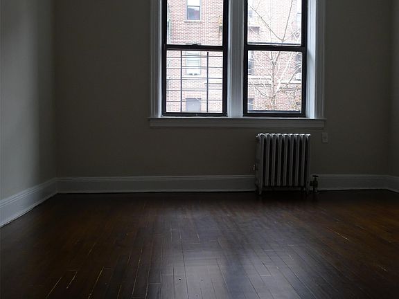 5th image of 4519 42nd St APT 1A