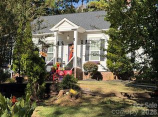 1116 Somersby Ln, Matthews, NC 28105