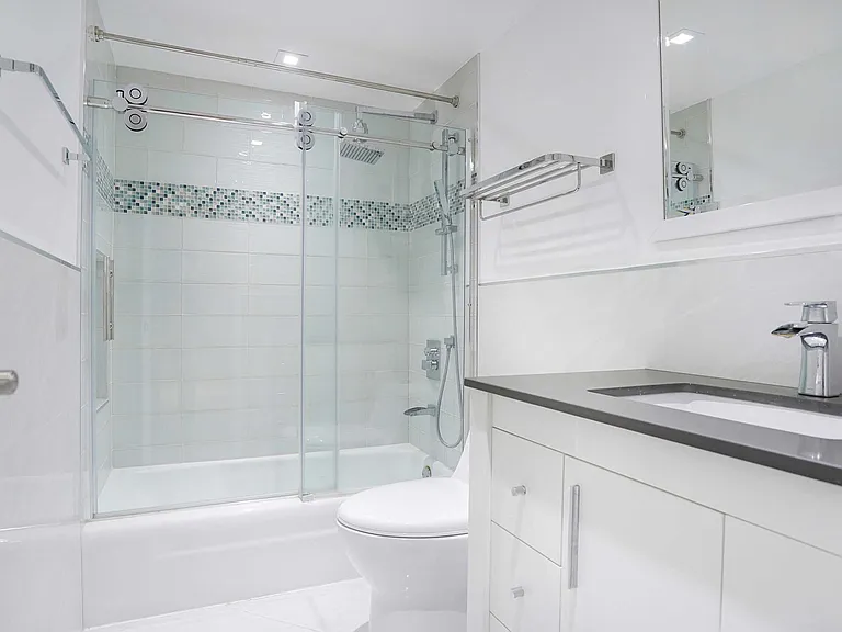 4250 Galt Ocean Dr #12K — Photo 17