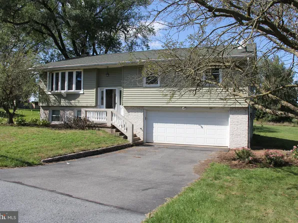 513 Willow Ln, Lancaster, PA 17601