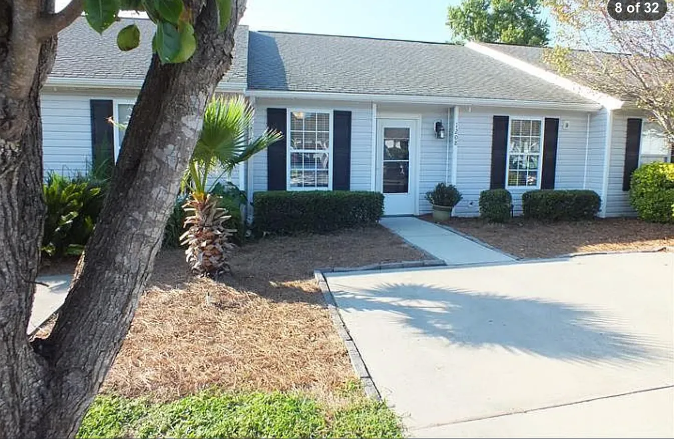 2 bed, 2613 sqft, $2,300 — Photo 4