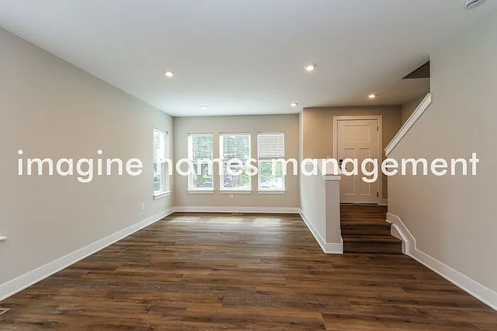 3 bed, 3.5 bath, 1836 sqft, $3,275 — Photo 3