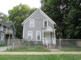 626 Iowa Ave, Aurora, IL 60506