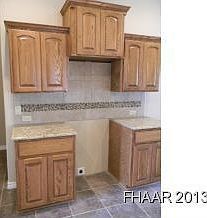 4th image of 2525 Jackson Dr