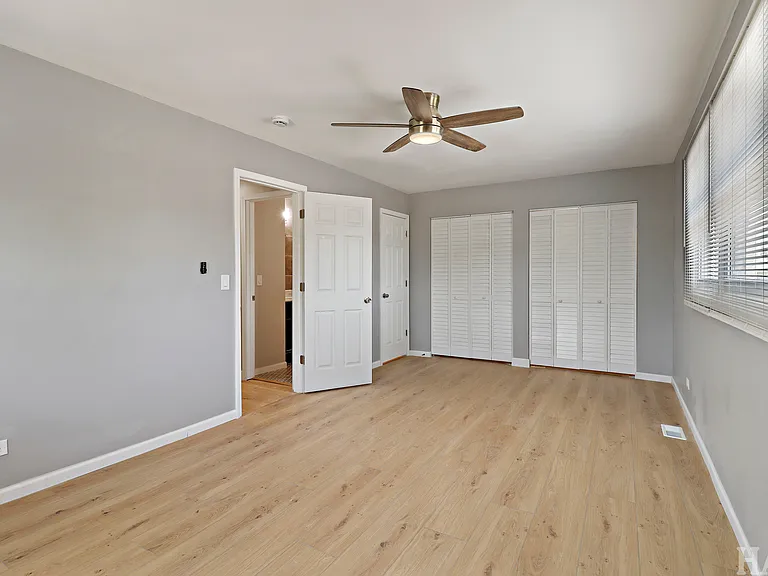 2208 Kensington Dr — Photo 29