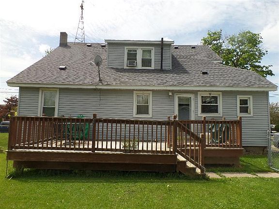 3rd image of 510 N Davison St