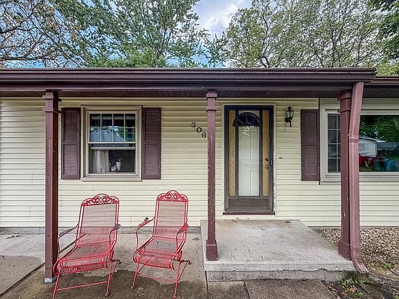 5th image of 306 Willow Ln