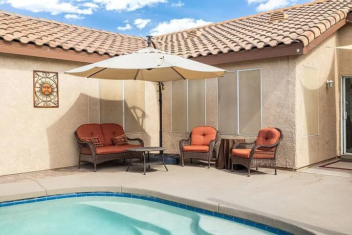 3 bed, 1189 sqft, $3,900 — Photo 2