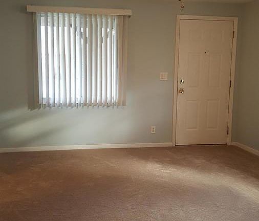 3rd image of 26397 Belanger St