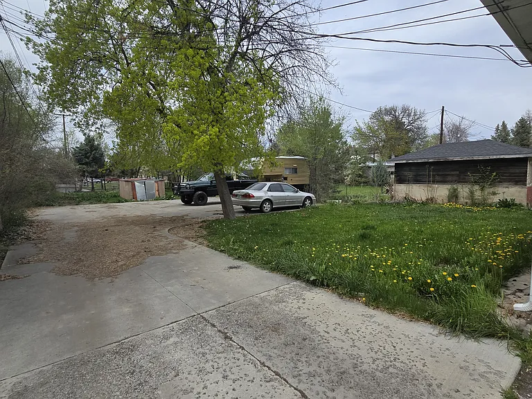 353 N 500 E — Photo 2