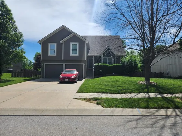 11223 N Sycamore Ct, Kansas City, MO 64157