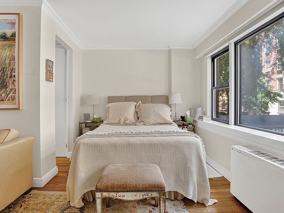 4th image of 520 E 81st St APT 2F