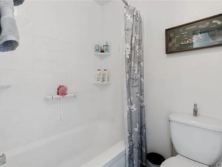 12555 Euclid St #33 — Photo 11