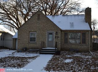 420 N 2nd St, Seward, NE 68434