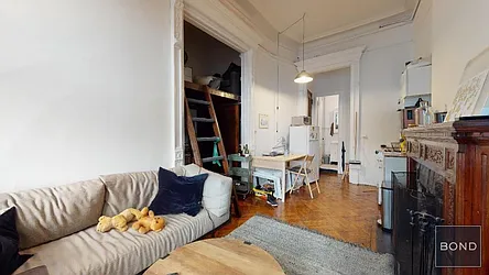 Rented by Bond New York