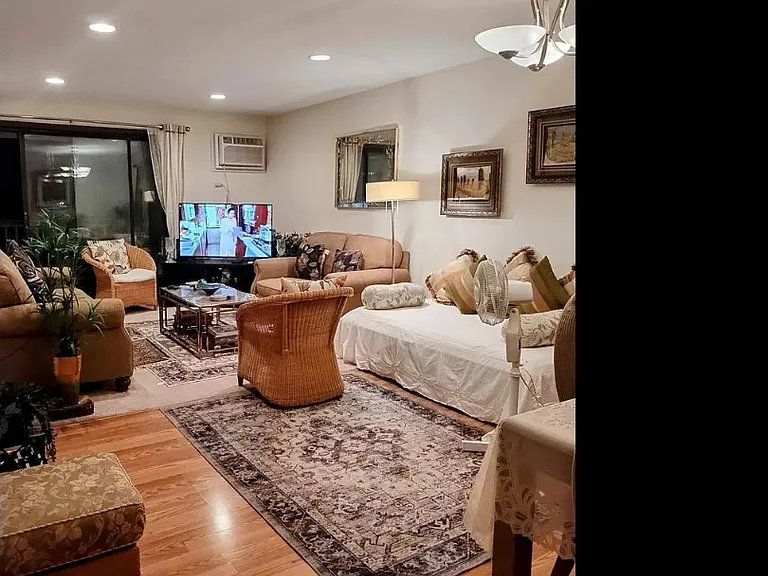 239 Gregory St #13 — Photo 5