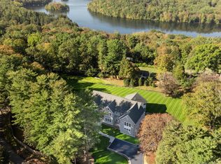 21 Whippoorwill Rd, Armonk, NY 10504