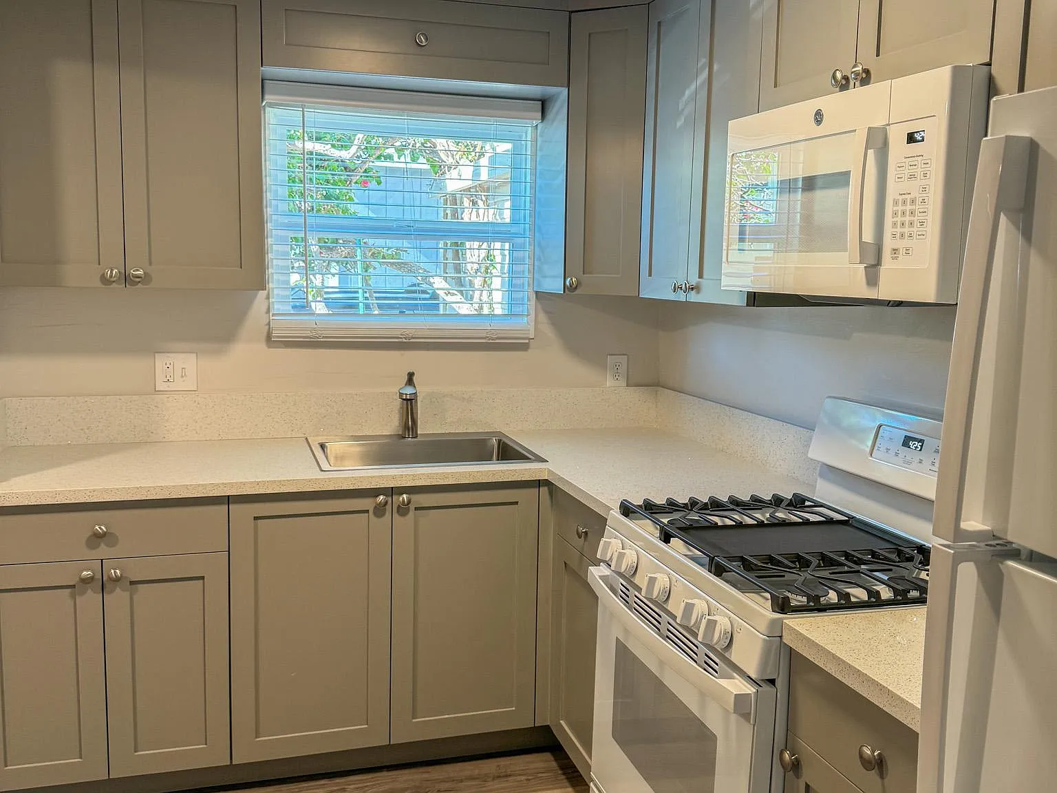 1 bed, 500 sqft, $2,375 — Photo 4