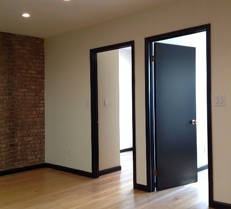 3rd image of 240 E 28th St APT 8