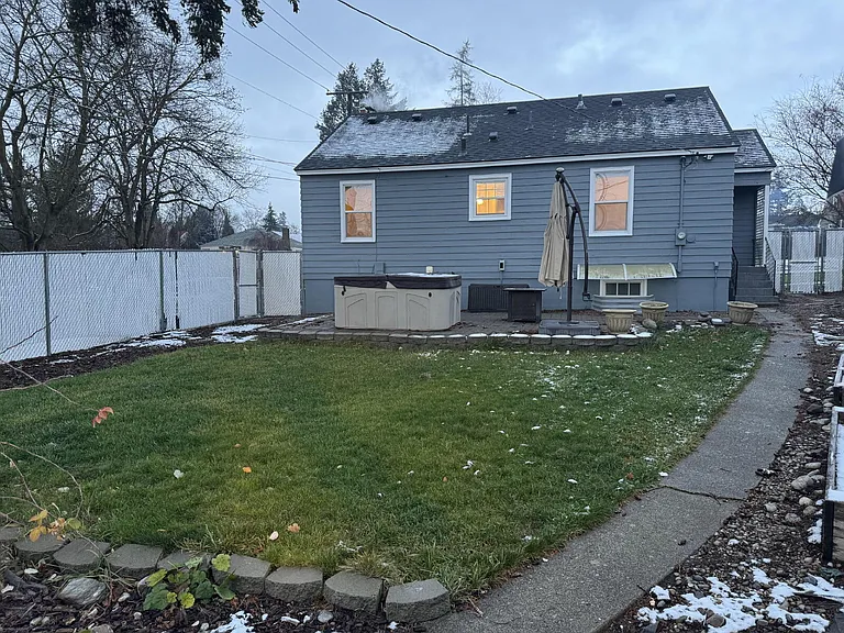 3027 W Cleveland Ave — Photo 32