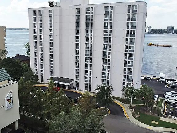 3rd image of 1400 Lebaron Ave #11342
