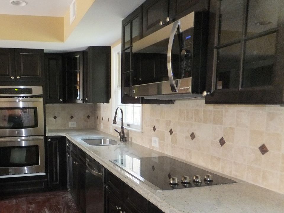 Kitchen from similar prop