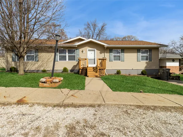 603 5th St, Bussey, IA 50044