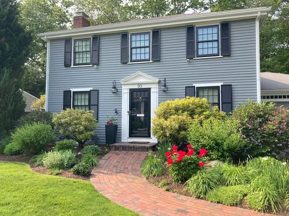50 Northgate Rd, Wellesley, MA 02481