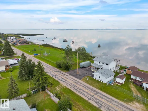 6510 50th Ave, Brazeau County, AB T0E 1Z0