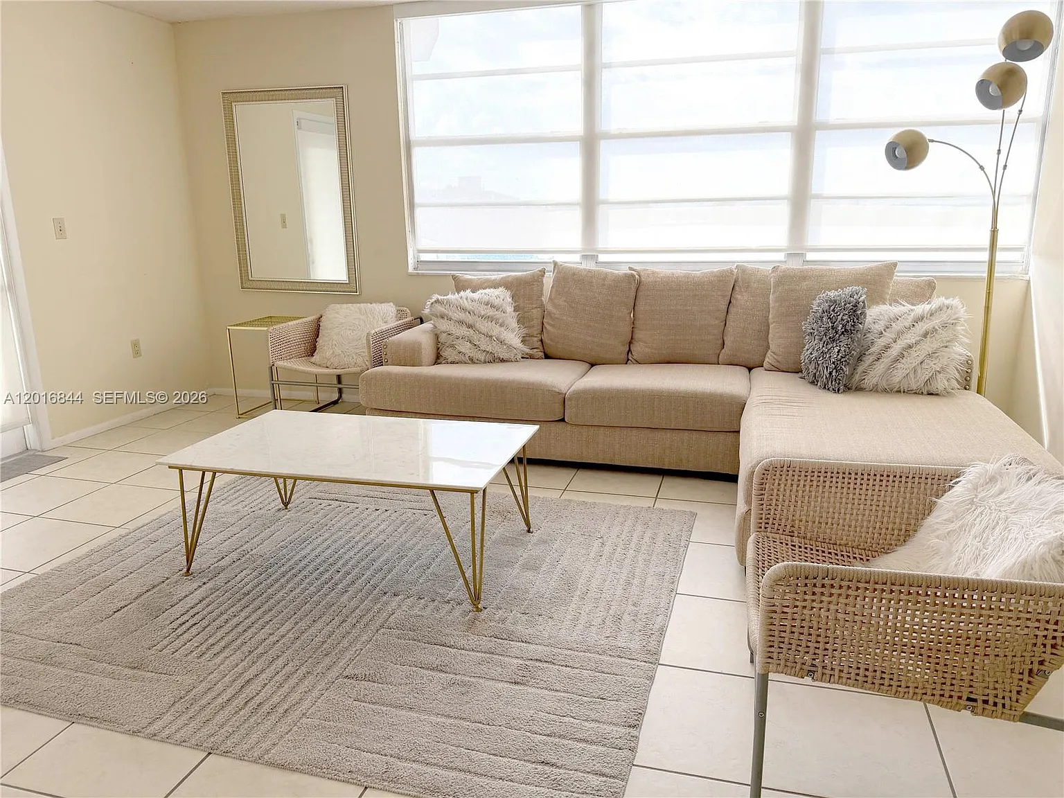 Buckley Towers Condo - Ea — Photo 3