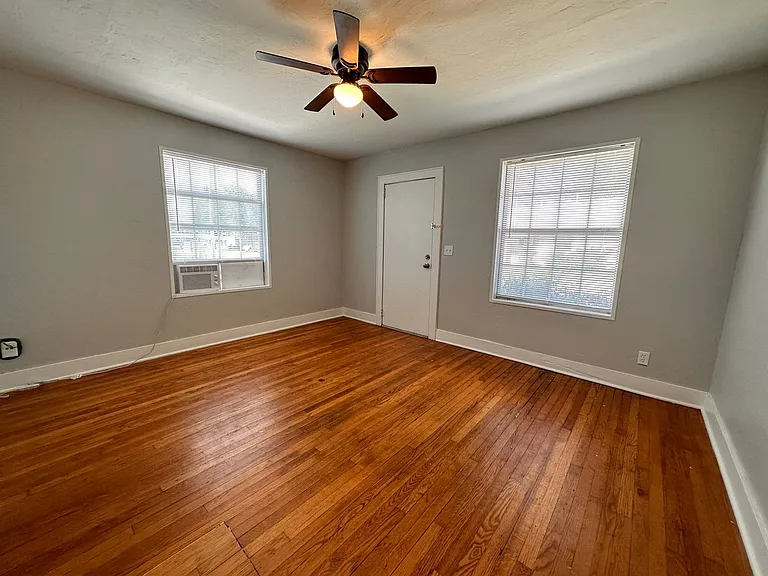 503 N Baumann Ave — Photo 5