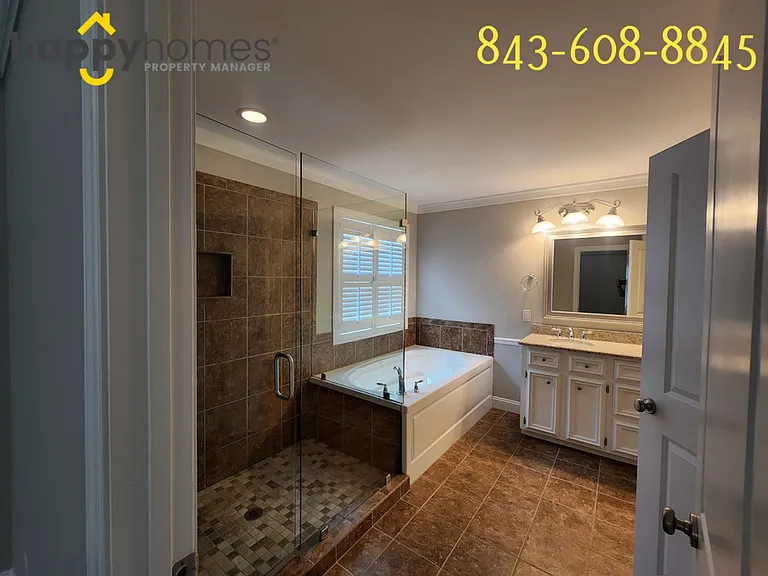 8709 Dover Creek St — Photo 16