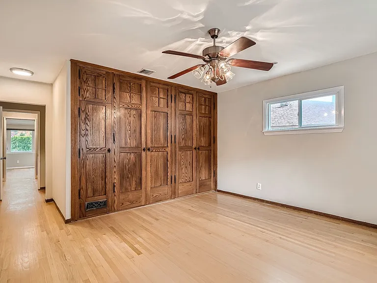 3766 Willowcrest Ave — Photo 8