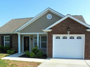 1471 Woodside Dr, Lebanon, TN 37087