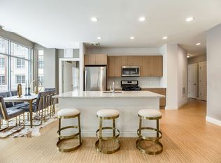 120 Park Plaza Dr APT 3219, Secaucus, NJ 07094