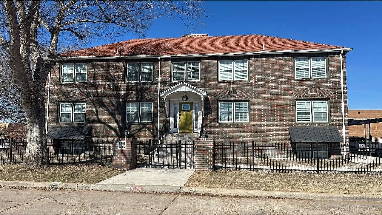 922 Maple Avenue - Unit 3 — Photo 1