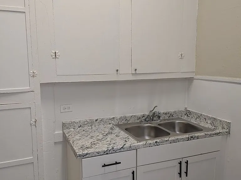 822 E Carson St #5 — Photo 16