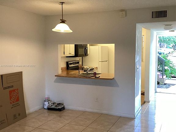 3rd image of 10357 NW 8th St #105