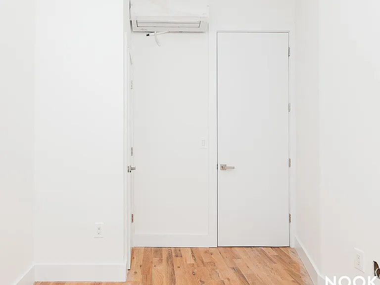 257 Hart St #2B — Photo 12