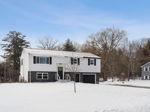 10 Shirley Lane, Gorham, ME 04038