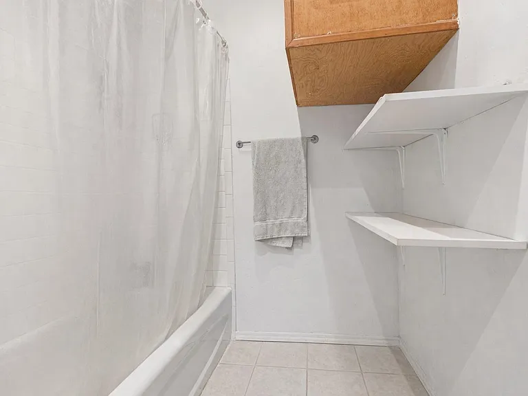 233 Summit Ave #2 — Photo 8