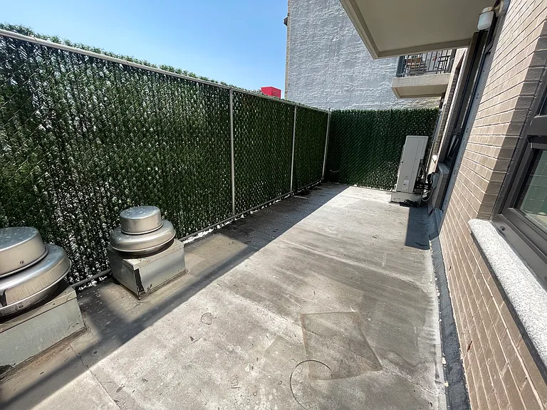 1399 Myrtle Ave #3E — Photo 9