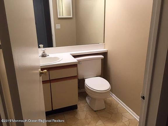 5th image of 1222 Waters Edge Dr #22F