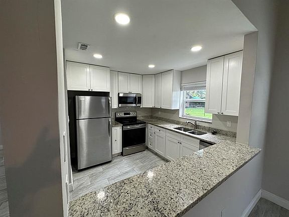 2nd image of 10659 La Placida Dr