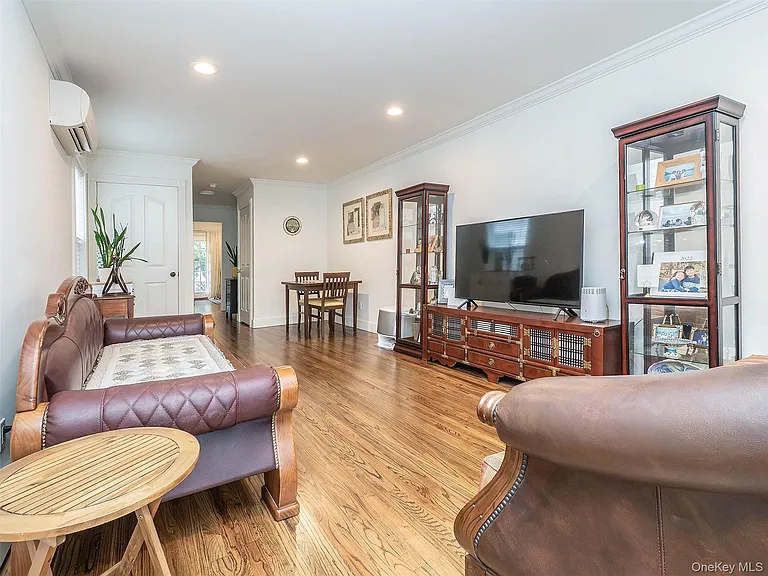 37 Dunwood Rd #B — Photo 12