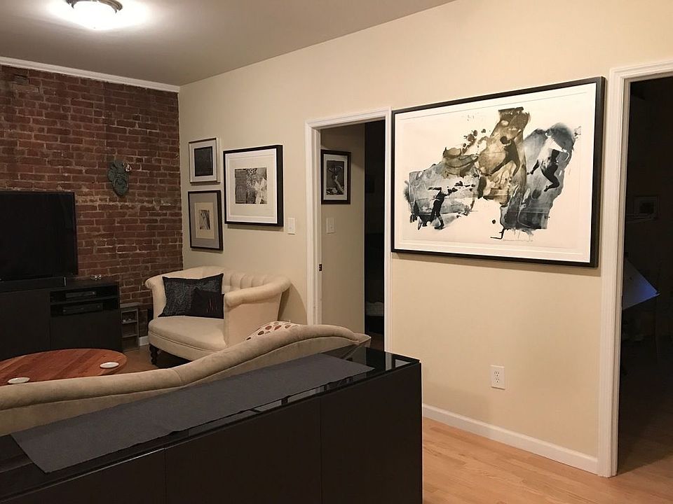 1st image of 3416 34th St APT 1F