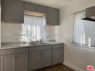 960 W 45th St, Los Angeles, CA 90037