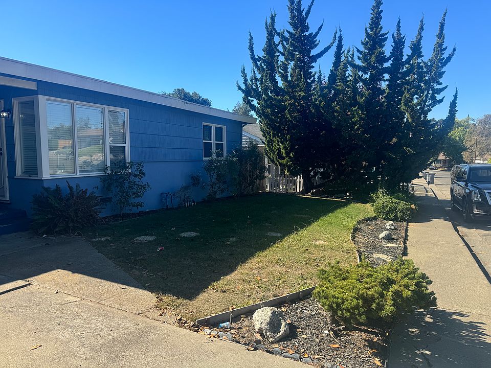 1st image of 127 La Cienega Ave