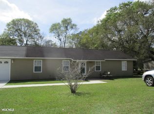 7616 Browns Rd, Moss Point, MS 39562